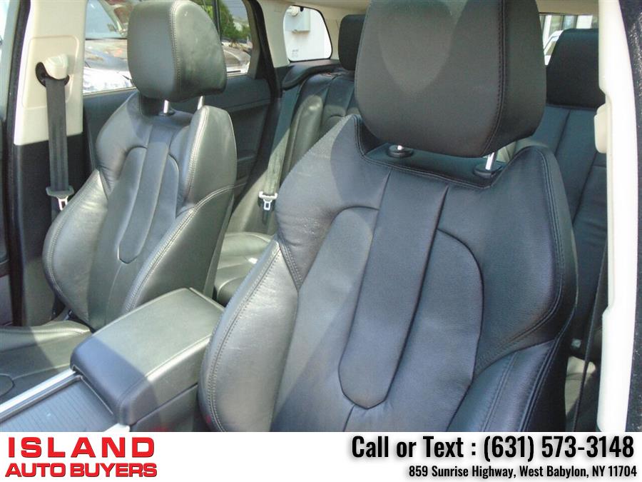Used Land Rover Range Rover Evoque Pure Plus AWD 4dr SUV 2013 | Island Auto Buyers. West Babylon, New York Used Land Rover Range Rover Evoque Pure Plus AWD 4dr SUV 2013 | Island Auto Buyers. West Babylon, New York