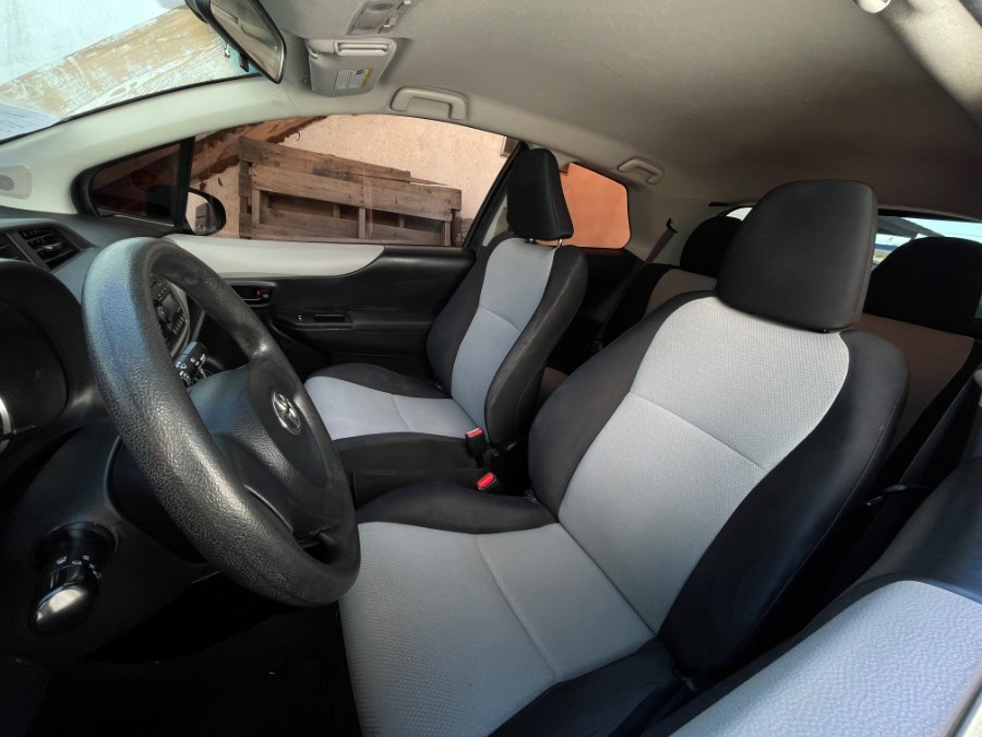 2014 Toyota Yaris 3dr Liftback Auto LE (TMC/CBU Plant) (Natl), available for sale in Corona, California | Green Light Auto. Corona, California 2014 Toyota Yaris 3dr Liftback Auto LE (TMC/CBU Plant) (Natl), available for sale in Corona, California | Green Light Auto. Corona, California