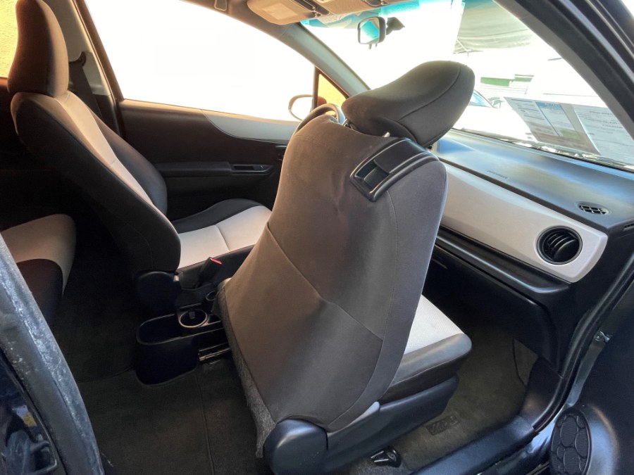 2014 Toyota Yaris 3dr Liftback Auto LE (TMC/CBU Plant) (Natl), available for sale in Corona, California | Green Light Auto. Corona, California 2014 Toyota Yaris 3dr Liftback Auto LE (TMC/CBU Plant) (Natl), available for sale in Corona, California | Green Light Auto. Corona, California