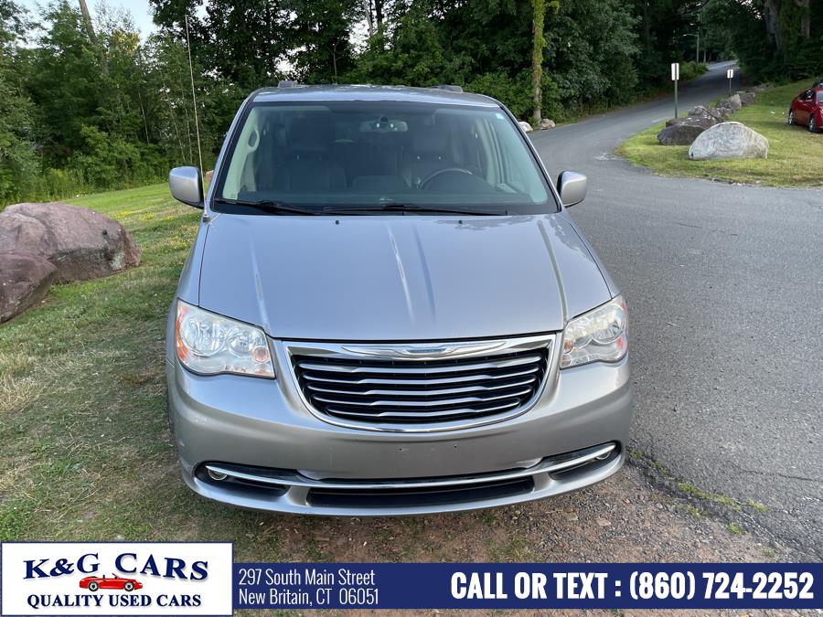 Used Chrysler Town & Country 4dr Wgn Touring 2013 | K and G Cars . New Britain, Connecticut Used Chrysler Town & Country 4dr Wgn Touring 2013 | K and G Cars . New Britain, Connecticut