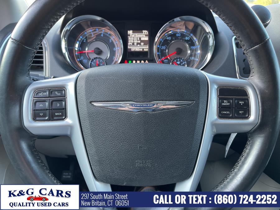 Used Chrysler Town & Country 4dr Wgn Touring 2013 | K and G Cars . New Britain, Connecticut Used Chrysler Town & Country 4dr Wgn Touring 2013 | K and G Cars . New Britain, Connecticut