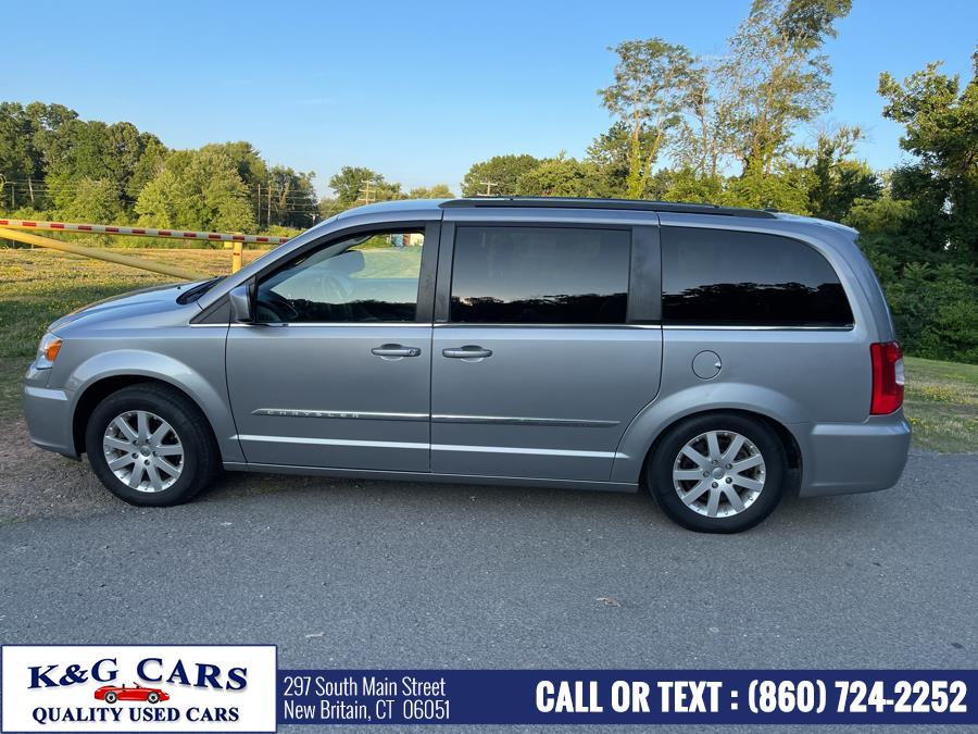 Used Chrysler Town & Country 4dr Wgn Touring 2013 | K and G Cars . New Britain, Connecticut Used Chrysler Town & Country 4dr Wgn Touring 2013 | K and G Cars . New Britain, Connecticut