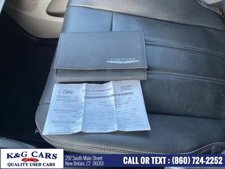 Used Chrysler Town & Country 4dr Wgn Touring 2013 | K and G Cars . New Britain, Connecticut Used Chrysler Town & Country 4dr Wgn Touring 2013 | K and G Cars . New Britain, Connecticut
