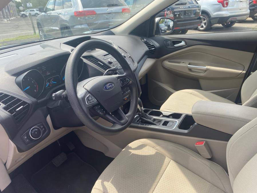 2018 Ford Escape SE 4WD, available for sale in Agawam, Massachusetts | Malkoon Motors. Agawam, Massachusetts 2018 Ford Escape SE 4WD, available for sale in Agawam, Massachusetts | Malkoon Motors. Agawam, Massachusetts