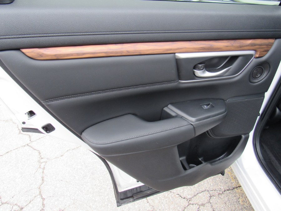 2020 Honda CR-V EX-L, available for sale in Worcester, Massachusetts | Hilario's Auto Sales Inc.. Worcester, Massachusetts 2020 Honda CR-V EX-L, available for sale in Worcester, Massachusetts | Hilario's Auto Sales Inc.. Worcester, Massachusetts