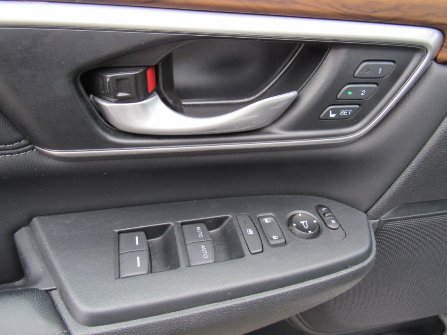 2020 Honda CR-V EX-L, available for sale in Worcester, Massachusetts | Hilario's Auto Sales Inc.. Worcester, Massachusetts 2020 Honda CR-V EX-L, available for sale in Worcester, Massachusetts | Hilario's Auto Sales Inc.. Worcester, Massachusetts