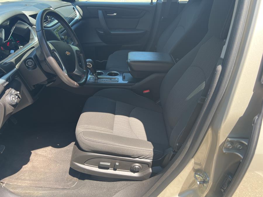 2016 Chevrolet Traverse AWD 4dr LT, available for sale in New London, Connecticut | TJ Motors. New London, Connecticut 2016 Chevrolet Traverse AWD 4dr LT, available for sale in New London, Connecticut | TJ Motors. New London, Connecticut