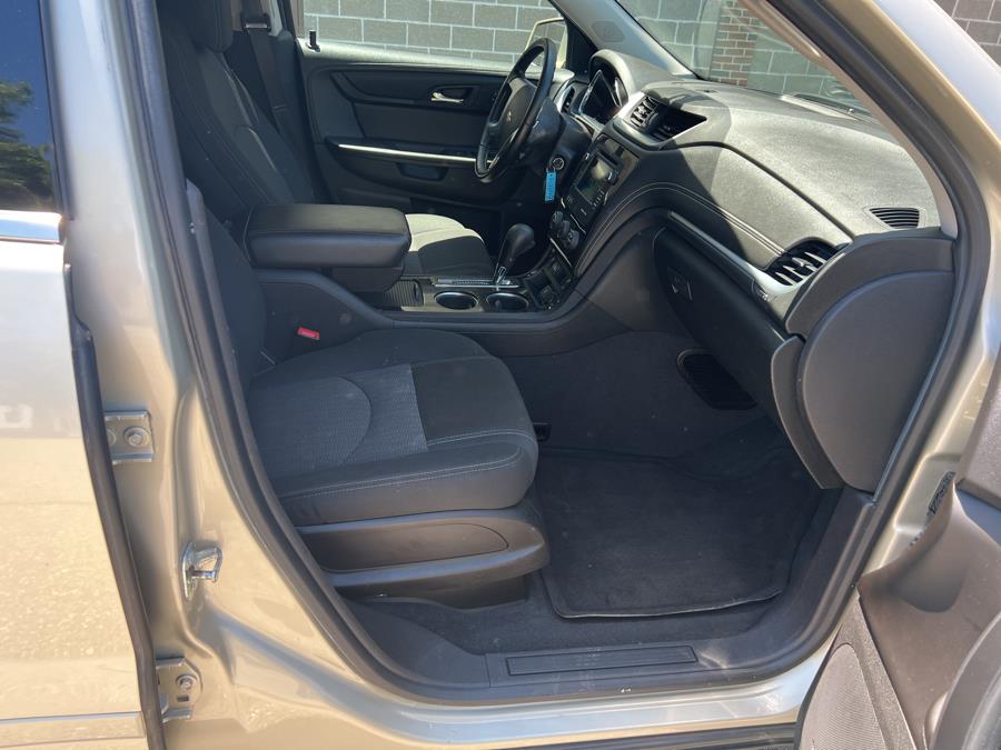 2016 Chevrolet Traverse AWD 4dr LT, available for sale in New London, Connecticut | TJ Motors. New London, Connecticut 2016 Chevrolet Traverse AWD 4dr LT, available for sale in New London, Connecticut | TJ Motors. New London, Connecticut