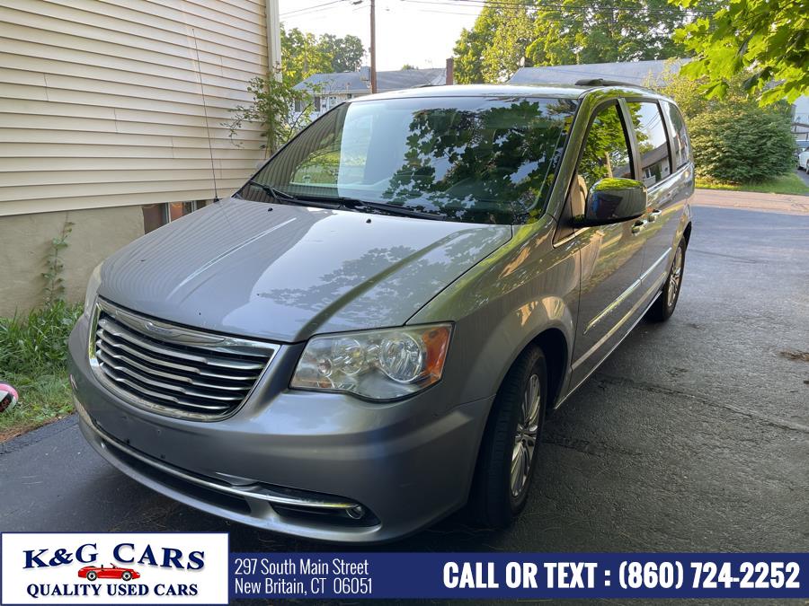 Used Chrysler Town & Country 4dr Wgn Touring-L 2013 | K and G Cars . New Britain, Connecticut Used Chrysler Town & Country 4dr Wgn Touring-L 2013 | K and G Cars . New Britain, Connecticut