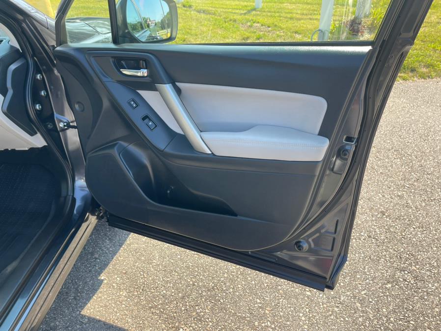 Used Subaru Forester 4dr CVT 2.5i Limited PZEV 2015 | Mike And Tony Auto Sales, Inc. South Windsor, Connecticut Used Subaru Forester 4dr CVT 2.5i Limited PZEV 2015 | Mike And Tony Auto Sales, Inc. South Windsor, Connecticut