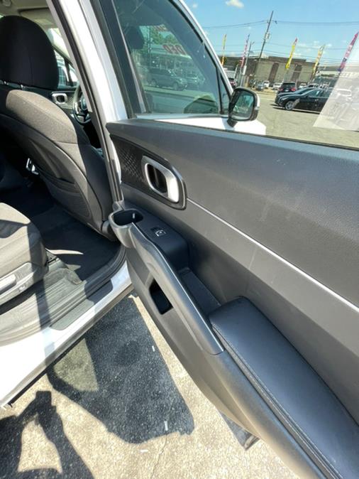 Used Kia Sorento LX FWD 2021 | NJ Used Cars Center. Irvington, New Jersey Used Kia Sorento LX FWD 2021 | NJ Used Cars Center. Irvington, New Jersey