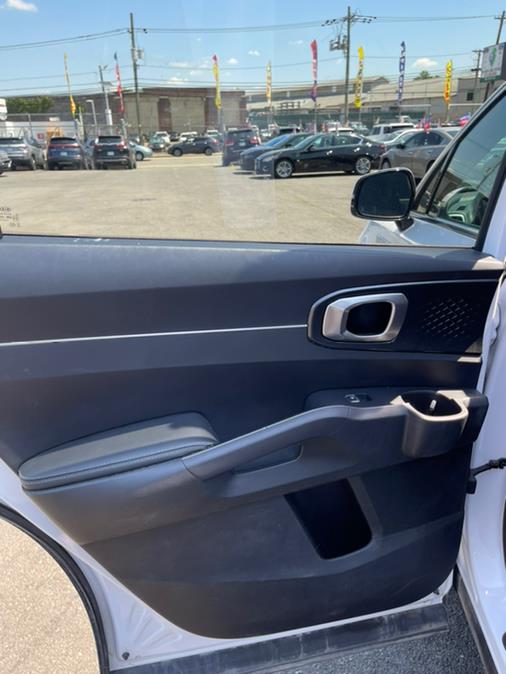 Used Kia Sorento LX FWD 2021 | NJ Used Cars Center. Irvington, New Jersey Used Kia Sorento LX FWD 2021 | NJ Used Cars Center. Irvington, New Jersey