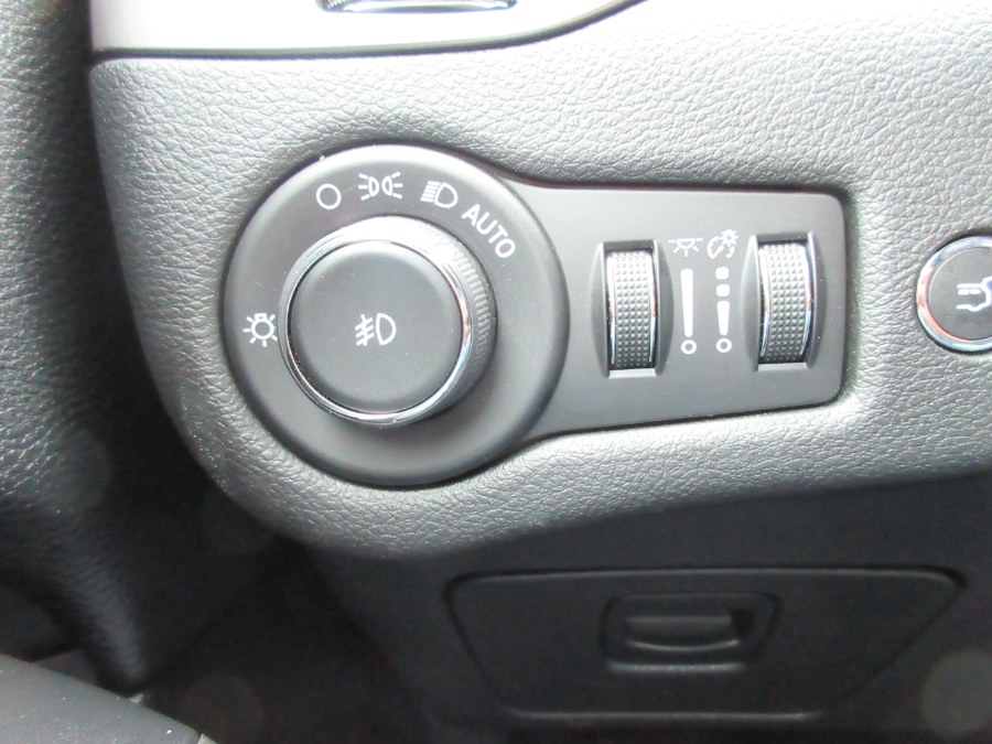 2019 Jeep Cherokee Limited 4x4, available for sale in Linden, New Jersey | Route 27 Auto Mall. Linden, New Jersey 2019 Jeep Cherokee Limited 4x4, available for sale in Linden, New Jersey | Route 27 Auto Mall. Linden, New Jersey