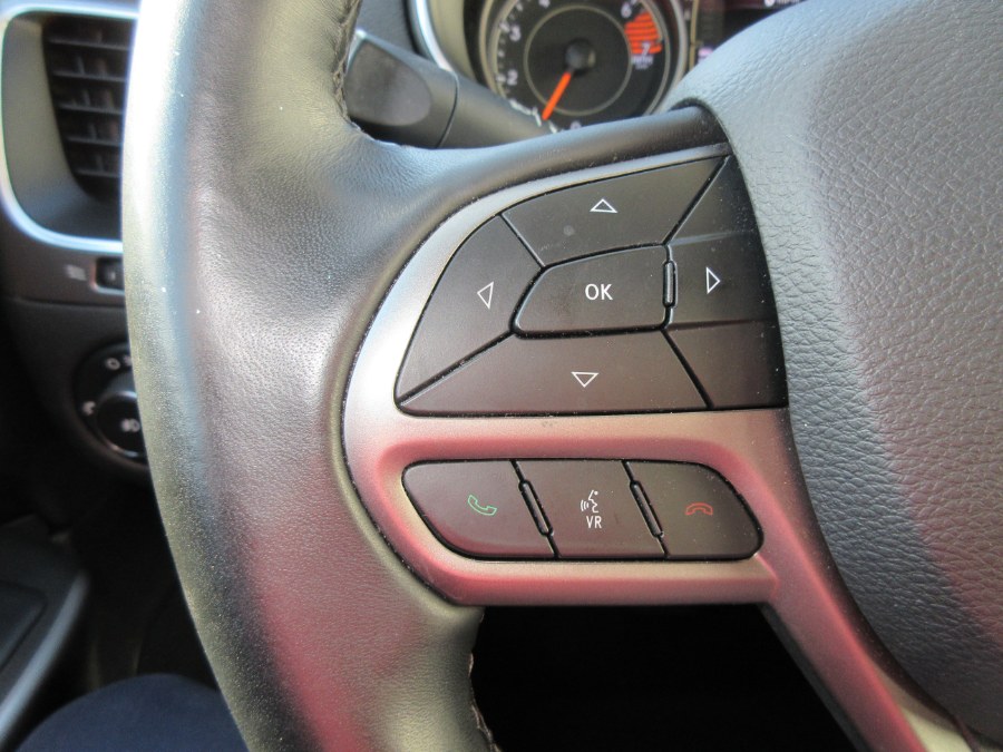 2019 Jeep Cherokee Latitude Plus 4x4, available for sale in Linden, New Jersey | Route 27 Auto Mall. Linden, New Jersey 2019 Jeep Cherokee Latitude Plus 4x4, available for sale in Linden, New Jersey | Route 27 Auto Mall. Linden, New Jersey