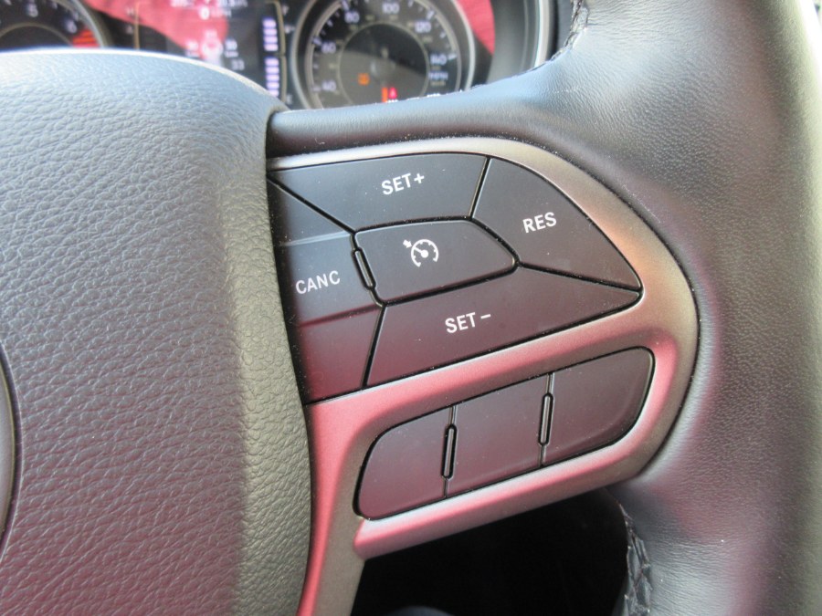 2019 Jeep Cherokee Latitude Plus 4x4, available for sale in Linden, New Jersey | Route 27 Auto Mall. Linden, New Jersey 2019 Jeep Cherokee Latitude Plus 4x4, available for sale in Linden, New Jersey | Route 27 Auto Mall. Linden, New Jersey