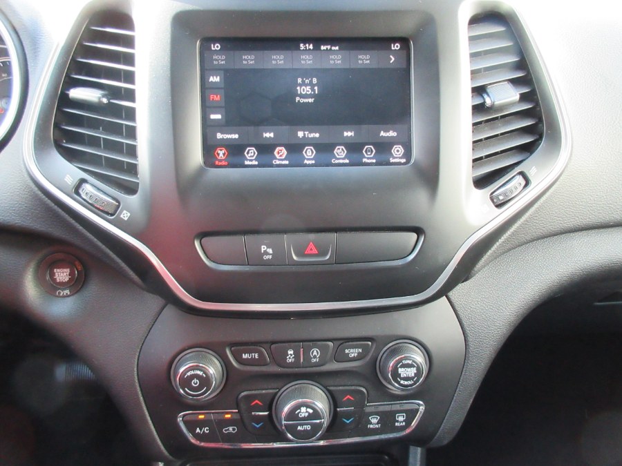 2019 Jeep Cherokee Latitude Plus 4x4, available for sale in Linden, New Jersey | Route 27 Auto Mall. Linden, New Jersey 2019 Jeep Cherokee Latitude Plus 4x4, available for sale in Linden, New Jersey | Route 27 Auto Mall. Linden, New Jersey