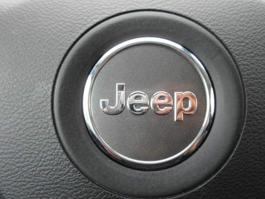 2019 Jeep Cherokee Latitude Plus 4x4, available for sale in Linden, New Jersey | Route 27 Auto Mall. Linden, New Jersey 2019 Jeep Cherokee Latitude Plus 4x4, available for sale in Linden, New Jersey | Route 27 Auto Mall. Linden, New Jersey