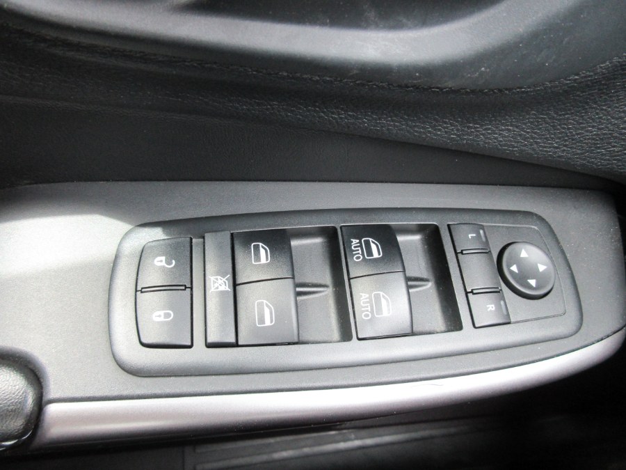 2019 Jeep Cherokee Latitude Plus 4x4, available for sale in Linden, New Jersey | Route 27 Auto Mall. Linden, New Jersey 2019 Jeep Cherokee Latitude Plus 4x4, available for sale in Linden, New Jersey | Route 27 Auto Mall. Linden, New Jersey