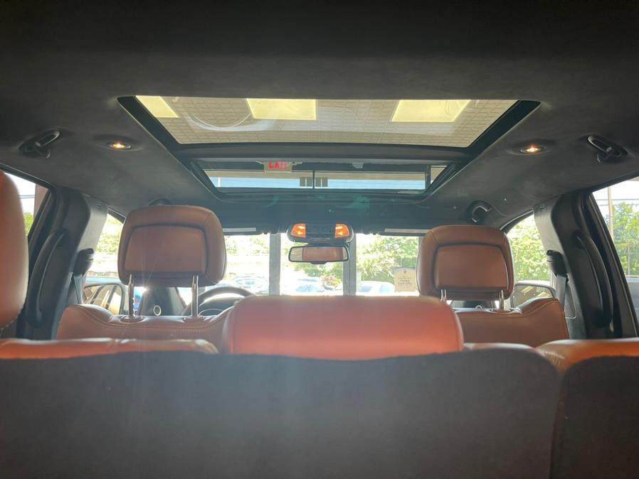2016 Jeep Grand Cherokee 4WD 4dr SRT, available for sale in Massapequa Park, New York | Power Motors East. Massapequa Park, New York 2016 Jeep Grand Cherokee 4WD 4dr SRT, available for sale in Massapequa Park, New York | Power Motors East. Massapequa Park, New York