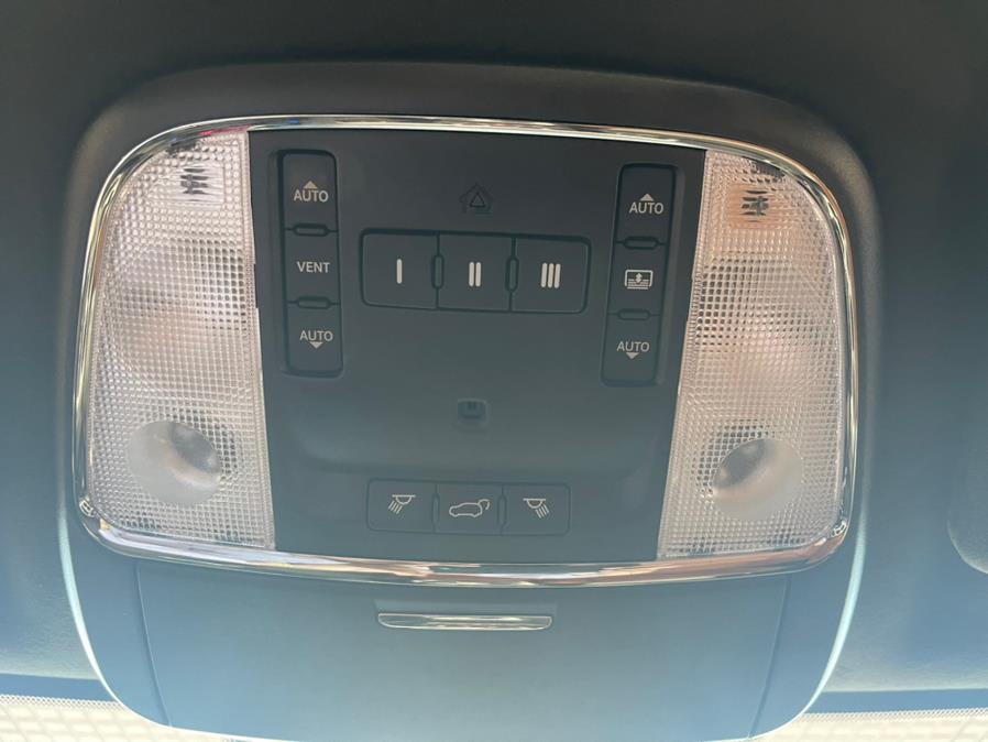 2016 Jeep Grand Cherokee 4WD 4dr SRT, available for sale in Massapequa Park, New York | Power Motors East. Massapequa Park, New York 2016 Jeep Grand Cherokee 4WD 4dr SRT, available for sale in Massapequa Park, New York | Power Motors East. Massapequa Park, New York