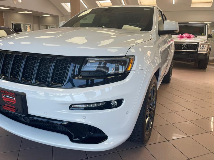 2016 Jeep Grand Cherokee 4WD 4dr SRT, available for sale in Massapequa Park, New York | Power Motors East. Massapequa Park, New York 2016 Jeep Grand Cherokee 4WD 4dr SRT, available for sale in Massapequa Park, New York | Power Motors East. Massapequa Park, New York