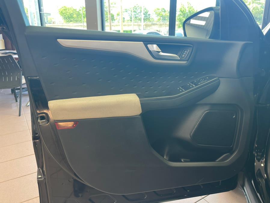 2020 Ford Escape SE AWD, available for sale in Massapequa Park, New York | Power Motors East. Massapequa Park, New York 2020 Ford Escape SE AWD, available for sale in Massapequa Park, New York | Power Motors East. Massapequa Park, New York