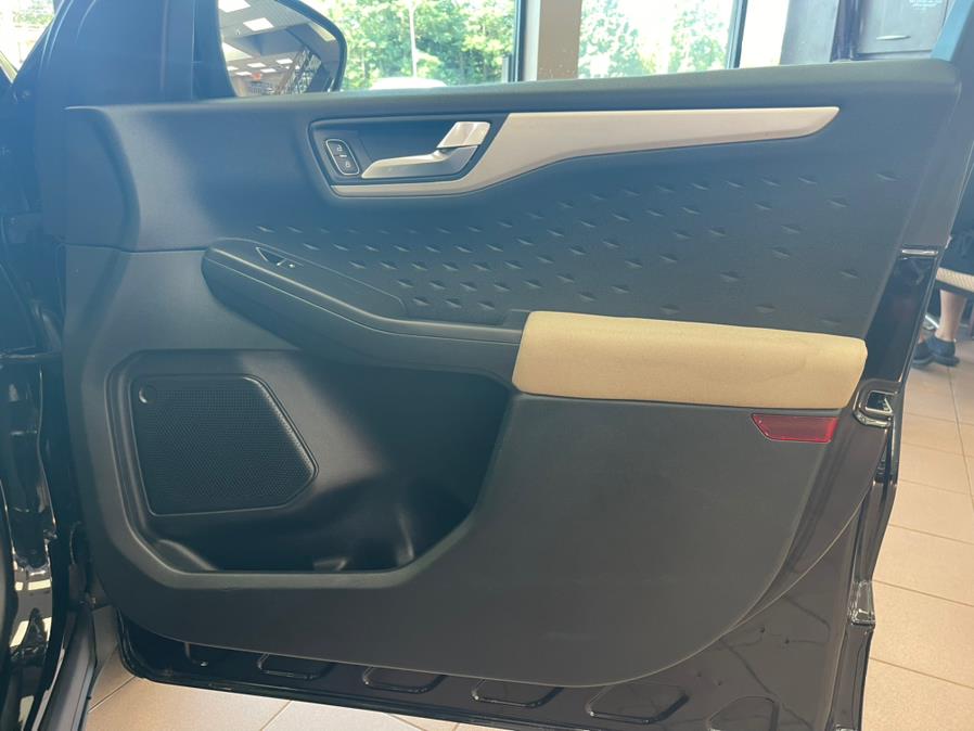 2020 Ford Escape SE AWD, available for sale in Massapequa Park, New York | Power Motors East. Massapequa Park, New York 2020 Ford Escape SE AWD, available for sale in Massapequa Park, New York | Power Motors East. Massapequa Park, New York