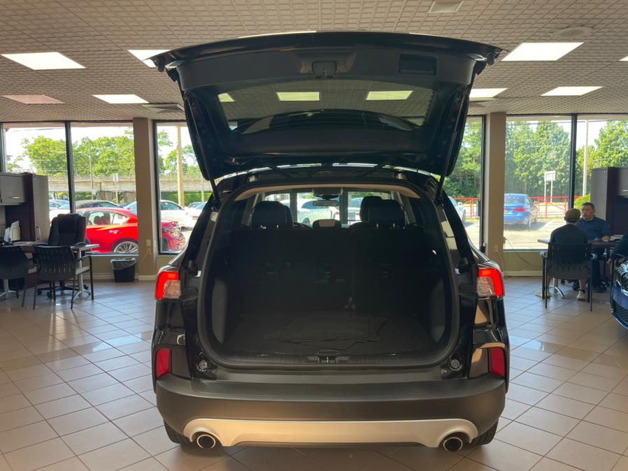 2020 Ford Escape SE AWD, available for sale in Massapequa Park, New York | Power Motors East. Massapequa Park, New York 2020 Ford Escape SE AWD, available for sale in Massapequa Park, New York | Power Motors East. Massapequa Park, New York