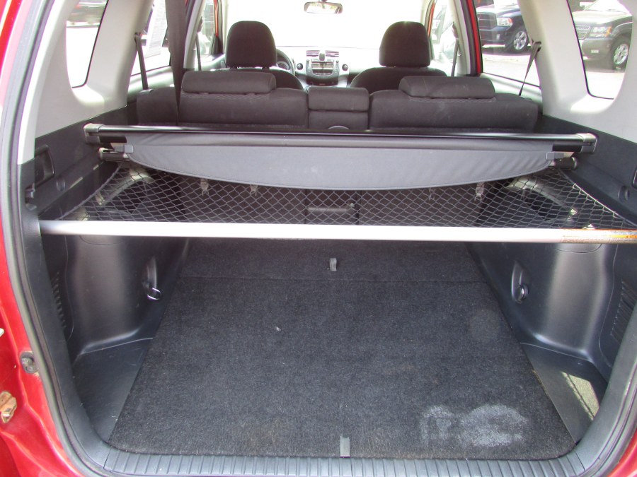 Used Toyota RAV4 4WD 4dr 4-cyl Sport (Natl) 2007 | United Auto Sales of E Windsor, Inc. East Windsor, Connecticut Used Toyota RAV4 4WD 4dr 4-cyl Sport (Natl) 2007 | United Auto Sales of E Windsor, Inc. East Windsor, Connecticut
