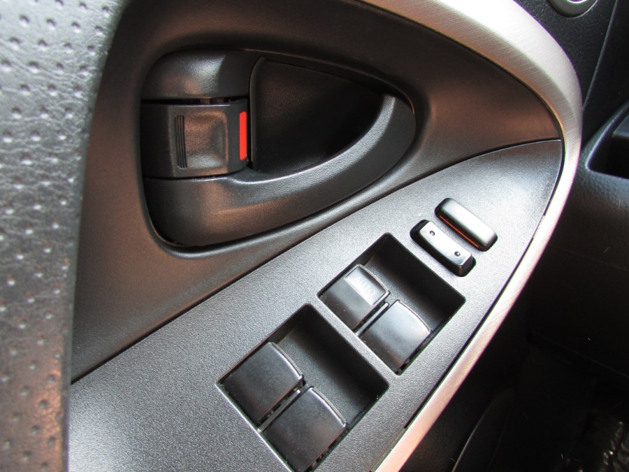Used Toyota RAV4 4WD 4dr 4-cyl Sport (Natl) 2007 | United Auto Sales of E Windsor, Inc. East Windsor, Connecticut Used Toyota RAV4 4WD 4dr 4-cyl Sport (Natl) 2007 | United Auto Sales of E Windsor, Inc. East Windsor, Connecticut
