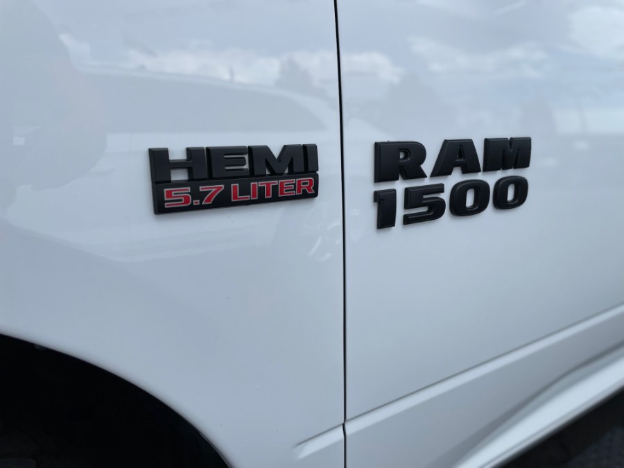 Used Ram 1500 Night Night 4x4 Crew Cab 5''7" Box *Ltd Avail* 2018 | Jamaica 26 Motors. Hollis, New York
