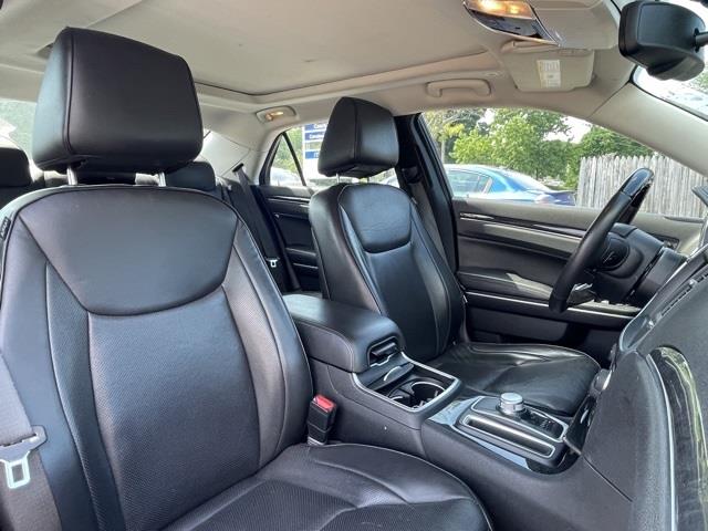 Used Chrysler 300 Limited 2020 | Blasius Federal Road. Brookfield, Connecticut Used Chrysler 300 Limited 2020 | Blasius Federal Road. Brookfield, Connecticut