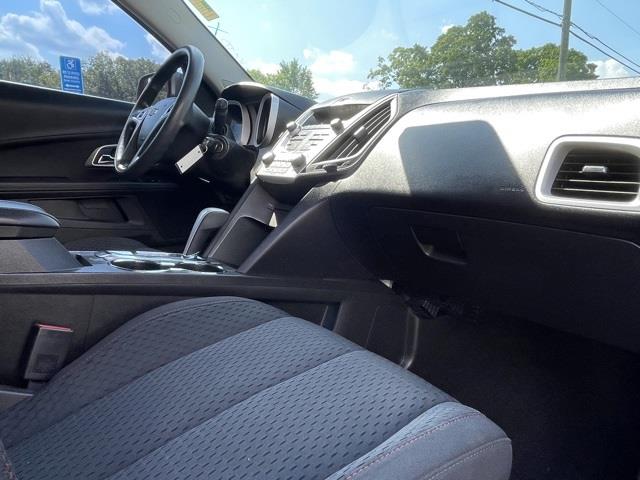 Used Chevrolet Equinox LS 2013 | Blasius Federal Road. Brookfield, Connecticut Used Chevrolet Equinox LS 2013 | Blasius Federal Road. Brookfield, Connecticut