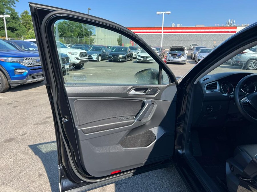 Used Volkswagen Tiguan 2.0T SE FWD 2020 | Inman Motors Sales. Medford, Massachusetts Used Volkswagen Tiguan 2.0T SE FWD 2020 | Inman Motors Sales. Medford, Massachusetts