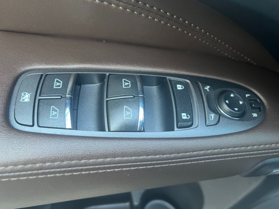 2015 INFINITI QX60 AWD 4dr, available for sale in Bristol, Connecticut | Bristol Auto Center LLC. Bristol, Connecticut 2015 INFINITI QX60 AWD 4dr, available for sale in Bristol, Connecticut | Bristol Auto Center LLC. Bristol, Connecticut