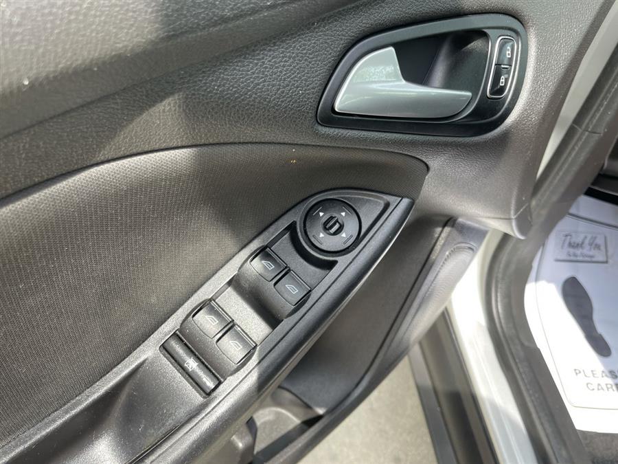 2016 Ford Focus 4dr Sdn SE, available for sale in Elida, Ohio | Josh's All Under Ten LLC. Elida, Ohio 2016 Ford Focus 4dr Sdn SE, available for sale in Elida, Ohio | Josh's All Under Ten LLC. Elida, Ohio