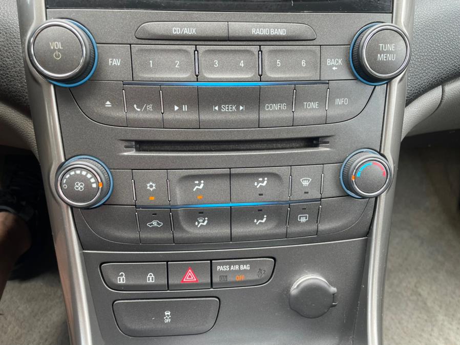 2013 Chevrolet Malibu 4dr Sdn LS w/1LS, available for sale in Manchester, Connecticut | Carsonmain LLC. Manchester, Connecticut 2013 Chevrolet Malibu 4dr Sdn LS w/1LS, available for sale in Manchester, Connecticut | Carsonmain LLC. Manchester, Connecticut