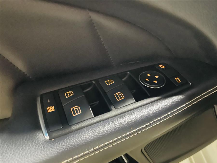 Used Mercedes-Benz CLS-Class 4dr Sdn CLS 550 4MATIC 2014 | Northshore Motors. Syosset , New York Used Mercedes-Benz CLS-Class 4dr Sdn CLS 550 4MATIC 2014 | Northshore Motors. Syosset , New York
