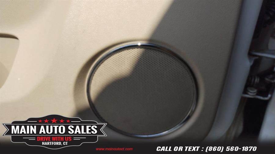Used GMC Yukon AWD 4dr 1500 Denali 2010 | Main Auto Sales LLC. Hartford, Connecticut Used GMC Yukon AWD 4dr 1500 Denali 2010 | Main Auto Sales LLC. Hartford, Connecticut