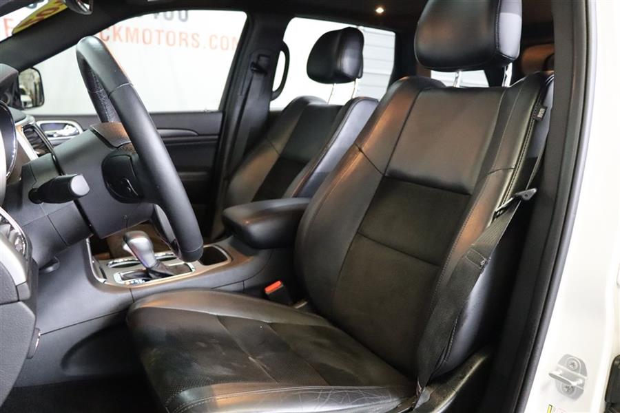 2018 Jeep Grand Cherokee ALTITUDE, available for sale in Paterson, New Jersey | Fast Track Motors. Paterson, New Jersey 2018 Jeep Grand Cherokee ALTITUDE, available for sale in Paterson, New Jersey | Fast Track Motors. Paterson, New Jersey