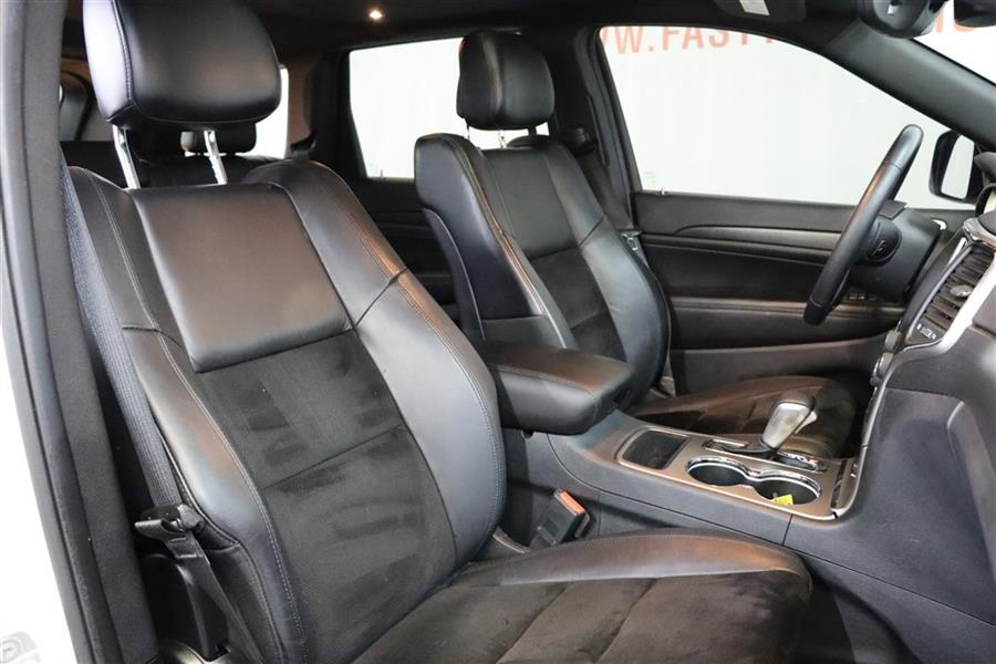2018 Jeep Grand Cherokee ALTITUDE, available for sale in Paterson, New Jersey | Fast Track Motors. Paterson, New Jersey 2018 Jeep Grand Cherokee ALTITUDE, available for sale in Paterson, New Jersey | Fast Track Motors. Paterson, New Jersey