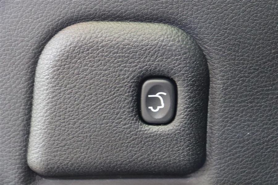2018 Jeep Grand Cherokee ALTITUDE, available for sale in Paterson, New Jersey | Fast Track Motors. Paterson, New Jersey 2018 Jeep Grand Cherokee ALTITUDE, available for sale in Paterson, New Jersey | Fast Track Motors. Paterson, New Jersey