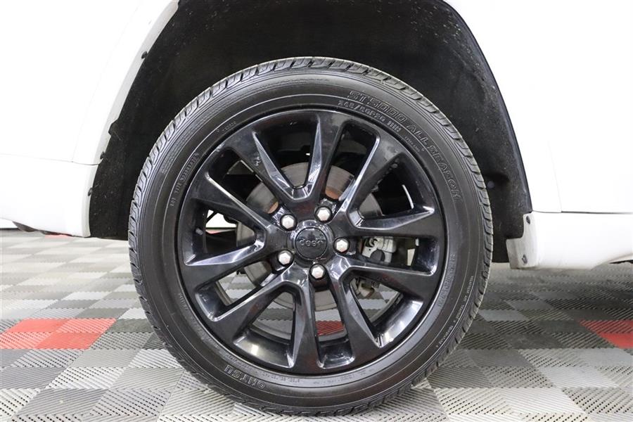 2018 Jeep Grand Cherokee ALTITUDE, available for sale in Paterson, New Jersey | Fast Track Motors. Paterson, New Jersey 2018 Jeep Grand Cherokee ALTITUDE, available for sale in Paterson, New Jersey | Fast Track Motors. Paterson, New Jersey