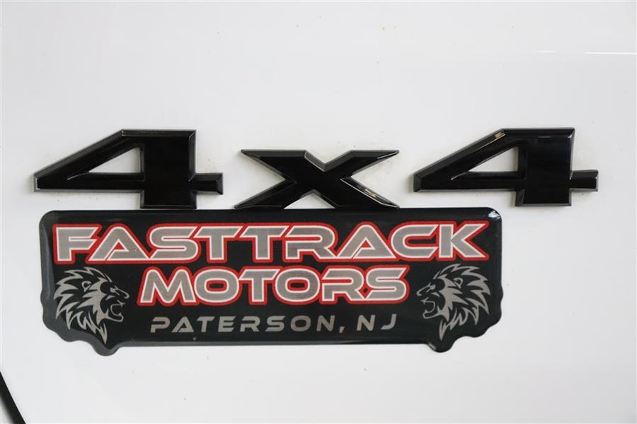 2018 Jeep Grand Cherokee ALTITUDE, available for sale in Paterson, New Jersey | Fast Track Motors. Paterson, New Jersey 2018 Jeep Grand Cherokee ALTITUDE, available for sale in Paterson, New Jersey | Fast Track Motors. Paterson, New Jersey