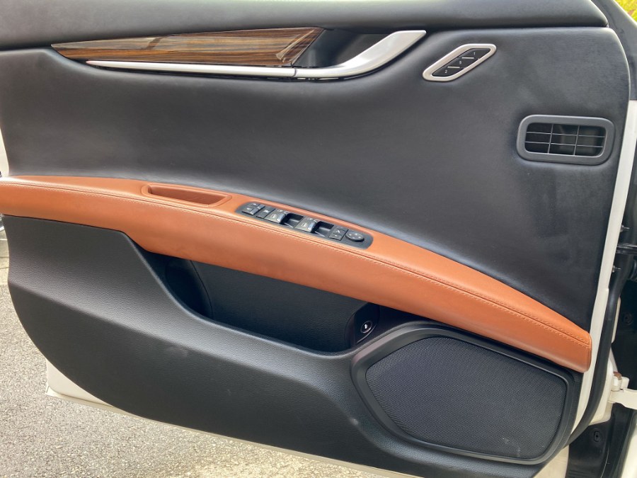 2014 Maserati Ghibli 4dr Sdn S Q4, available for sale in Newark, New Jersey | RT Auto Center LLC. Newark, New Jersey 2014 Maserati Ghibli 4dr Sdn S Q4, available for sale in Newark, New Jersey | RT Auto Center LLC. Newark, New Jersey