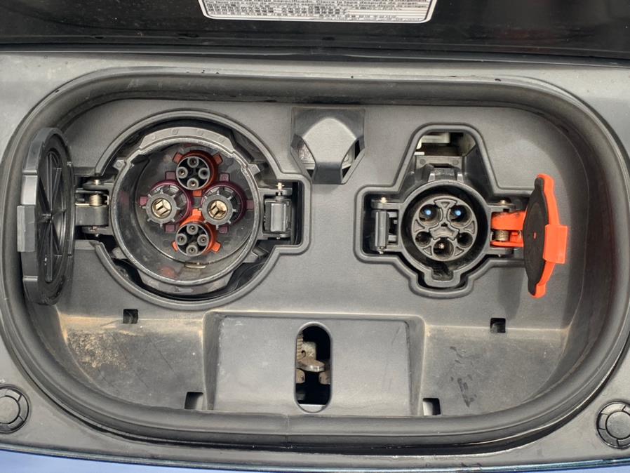 Used Nissan LEAF S 2019 | Green Light Auto Wholesale. Daly City, California Used Nissan LEAF S 2019 | Green Light Auto Wholesale. Daly City, California