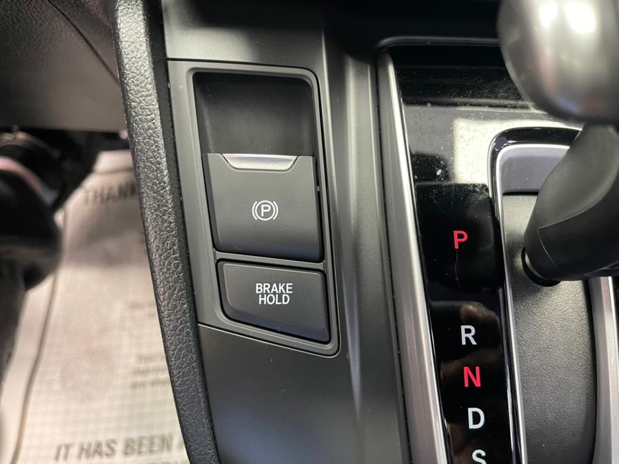Used Honda CR-V Touring AWD 2019 | Power Motors East. Massapequa Park, New York Used Honda CR-V Touring AWD 2019 | Power Motors East. Massapequa Park, New York
