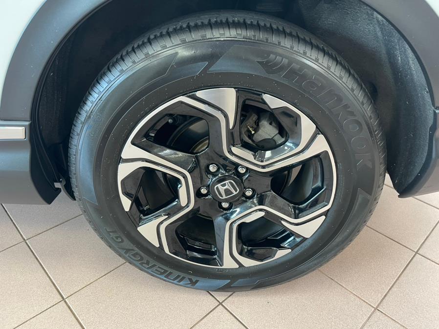 Used Honda CR-V Touring AWD 2019 | Power Motors East. Massapequa Park, New York Used Honda CR-V Touring AWD 2019 | Power Motors East. Massapequa Park, New York
