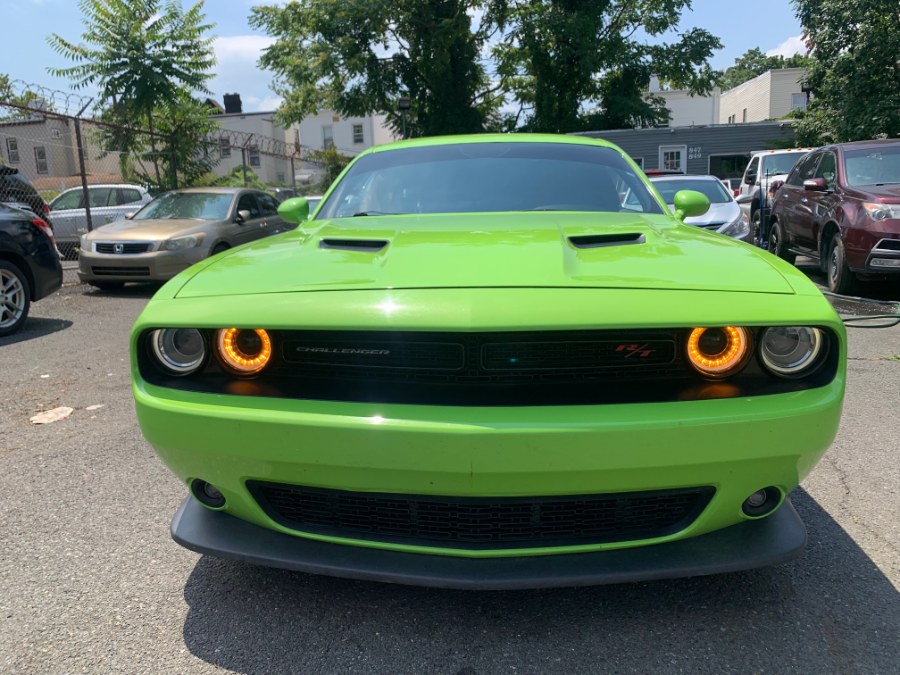 Used Dodge Challenger 2dr Cpe R/T Scat Pack Shaker 2015 | Car Valley Group. Jersey City, New Jersey Used Dodge Challenger 2dr Cpe R/T Scat Pack Shaker 2015 | Car Valley Group. Jersey City, New Jersey