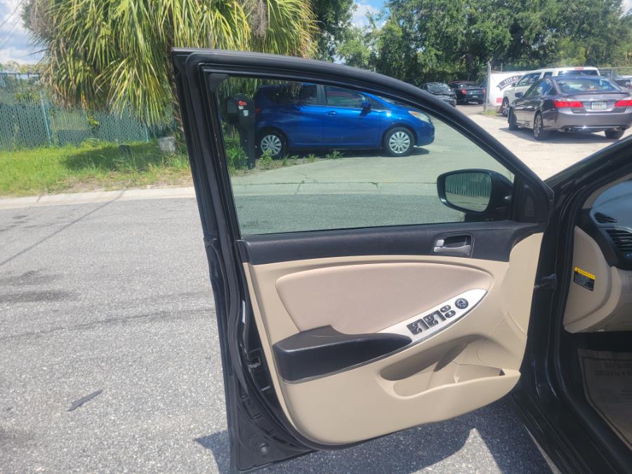 Used Hyundai Accent 4dr Sdn Auto SE 2016 | Ideal Auto Sales & Repairs. Orlando, Florida Used Hyundai Accent 4dr Sdn Auto SE 2016 | Ideal Auto Sales & Repairs. Orlando, Florida